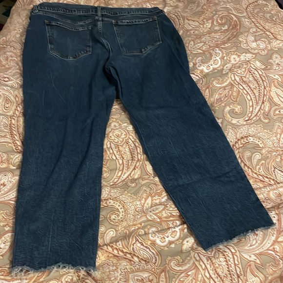 Old Navy sz 16 boyfriend jeans. Lightly distressed. - Picture 6 of 6